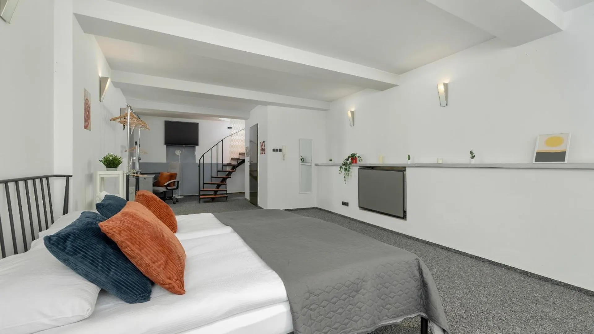 Apartment Apartament Przyszlosci, 2 Sypialnie W Krakowie By Noclegi Renters